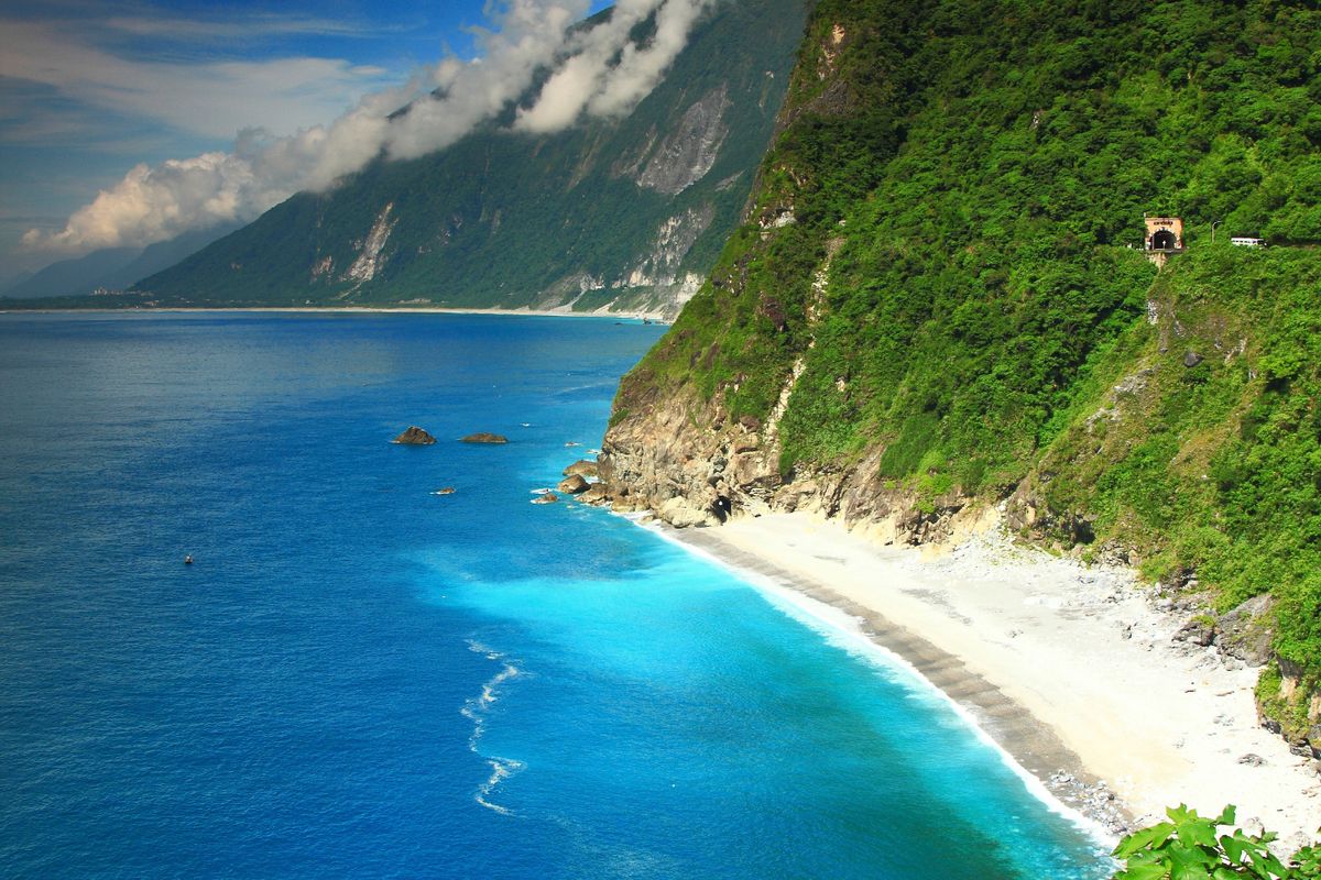 Хуалянь image