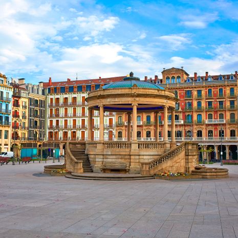 Pamplona image